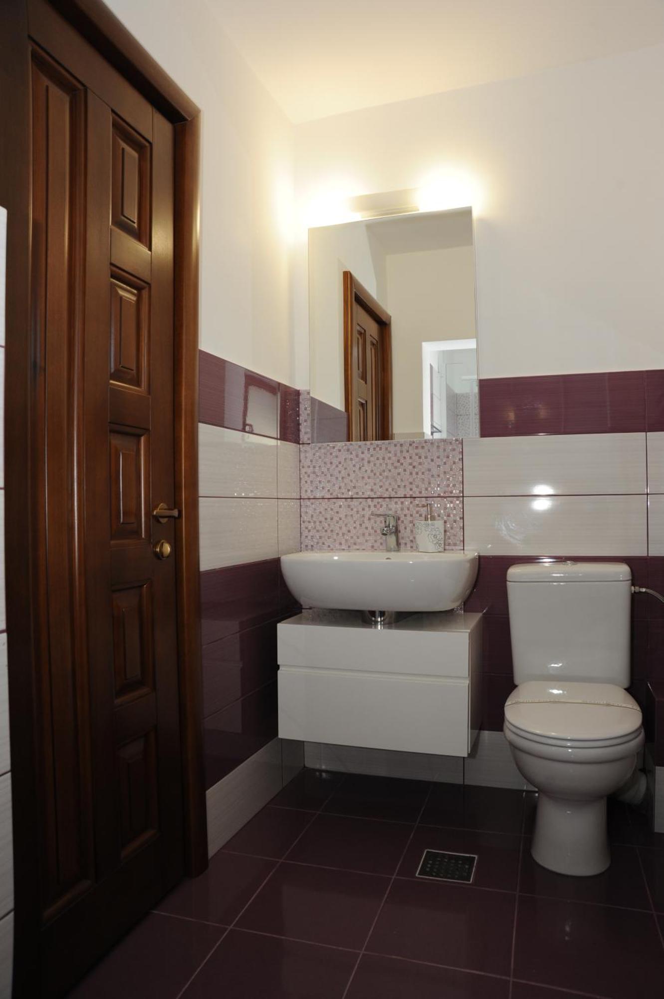 Castelul De Smarald Bed & Breakfast Pangaracior ภายนอก รูปภาพ